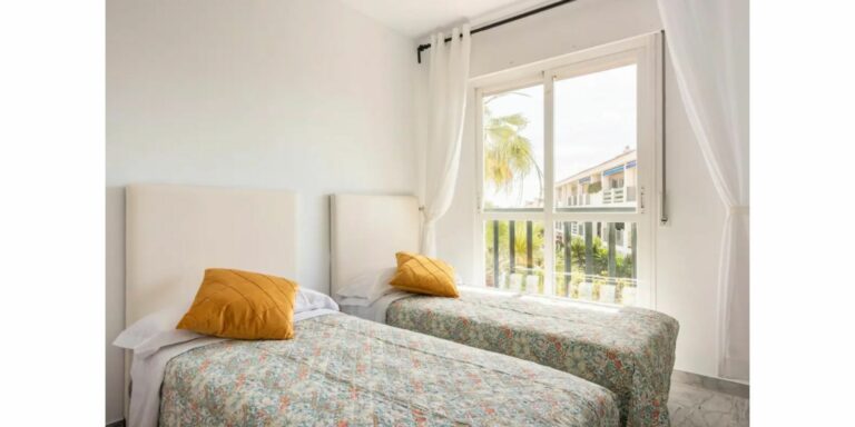 871d5003d1f8b4f9ebd44dfed1a8aa27 - 13