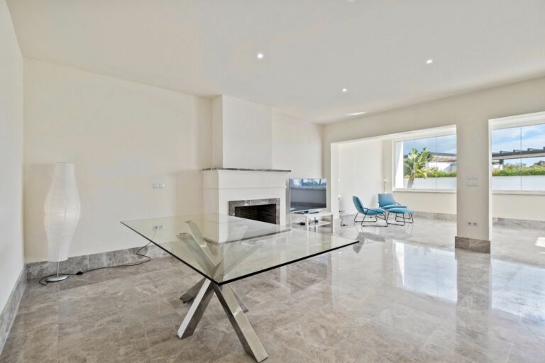 875940db8154e79a67d22d281f8ef8b6 - 14