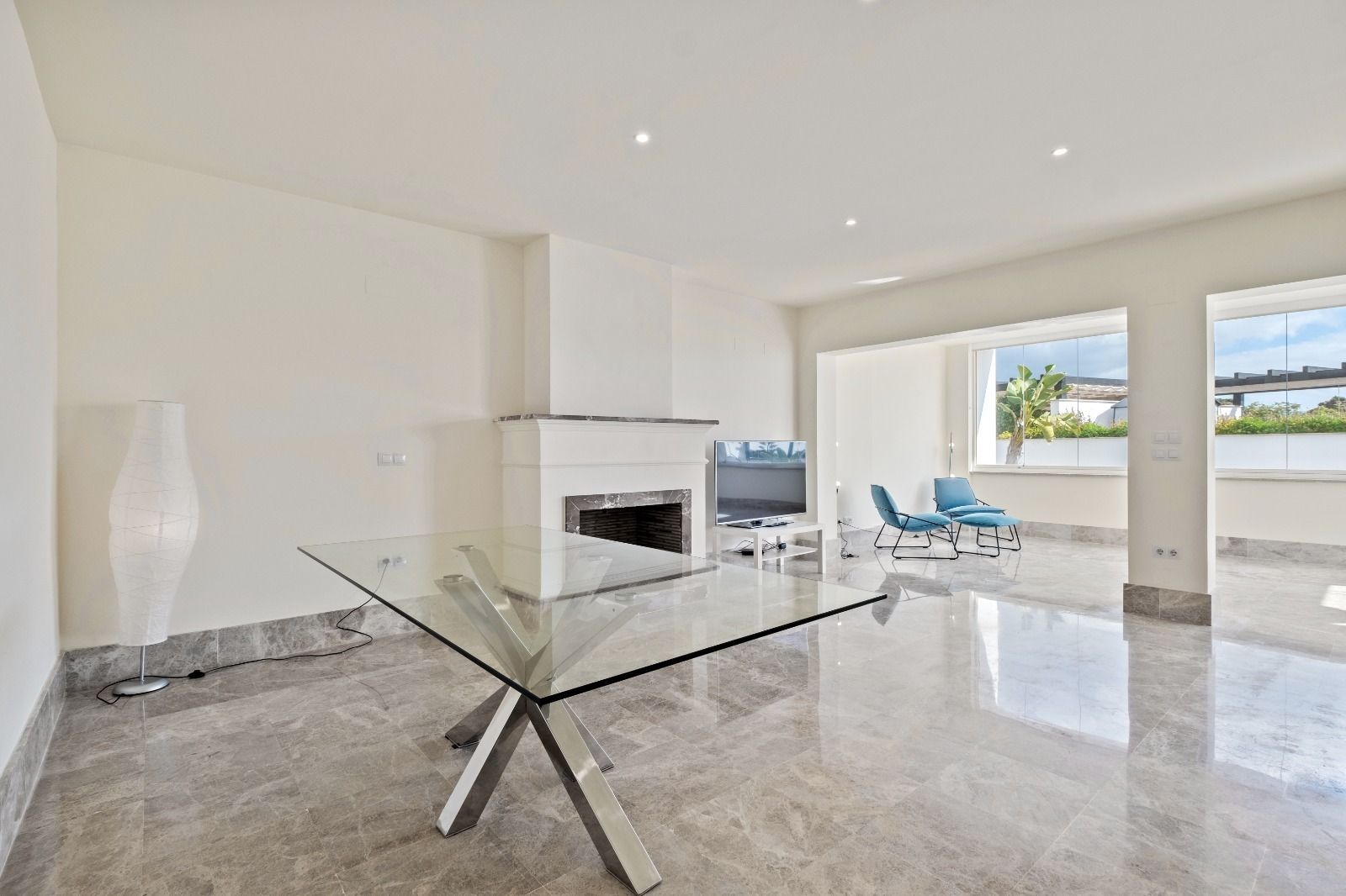 875940db8154e79a67d22d281f8ef8b6 - 14