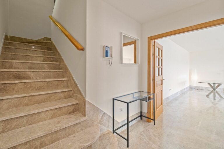 875940db8154e79a67d22d281f8ef8b6 - 16