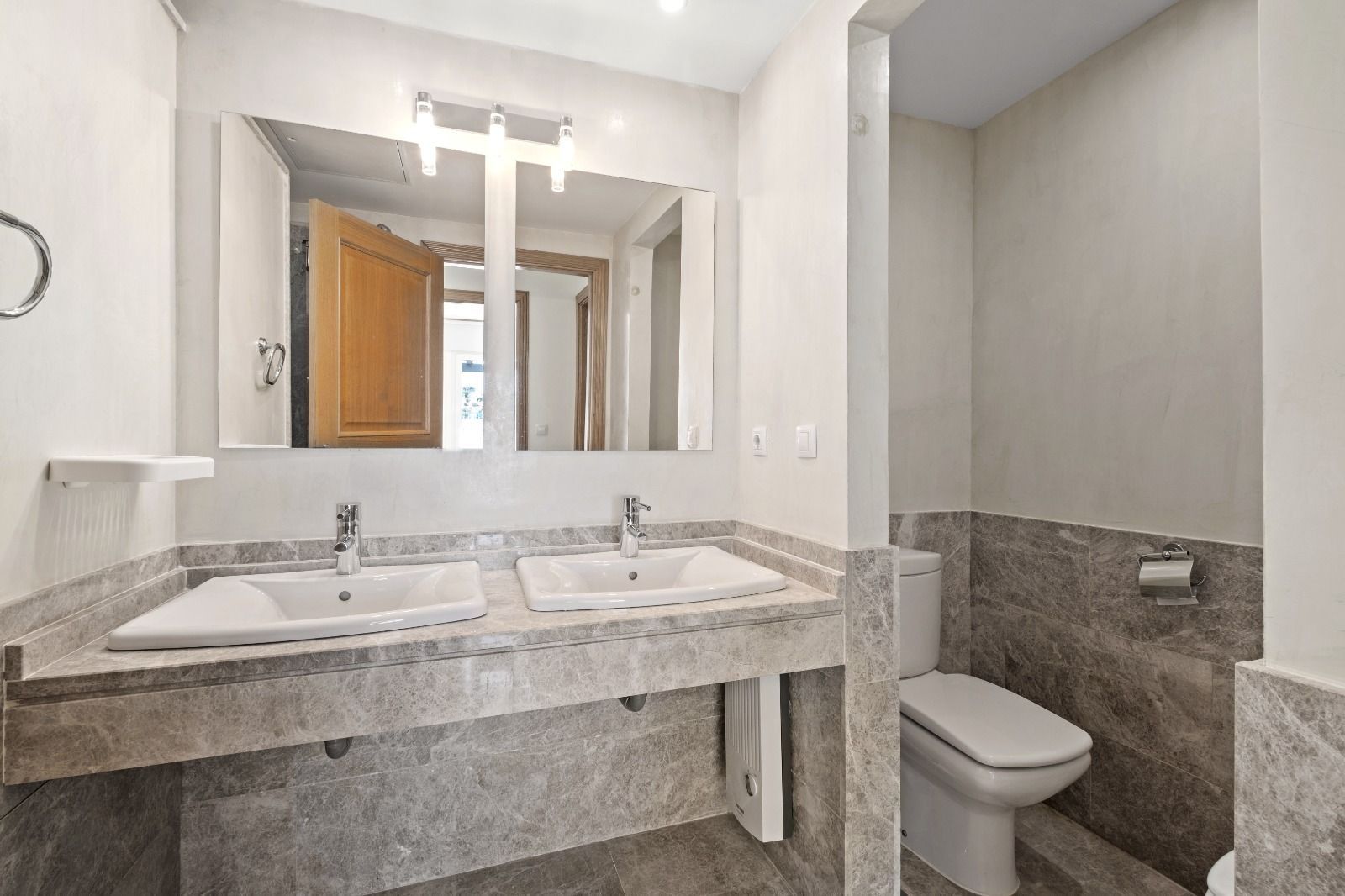 875940db8154e79a67d22d281f8ef8b6 - 8