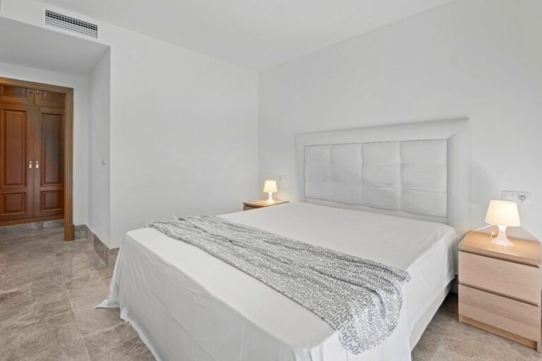 875940db8154e79a67d22d281f8ef8b6 - 9