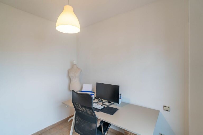 88996a4cba2e3342c234f5ee29f2679f - 14