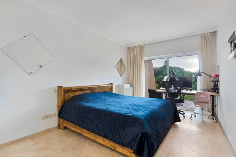 8923934e359b30c39e486f2d522c96d7 - 12