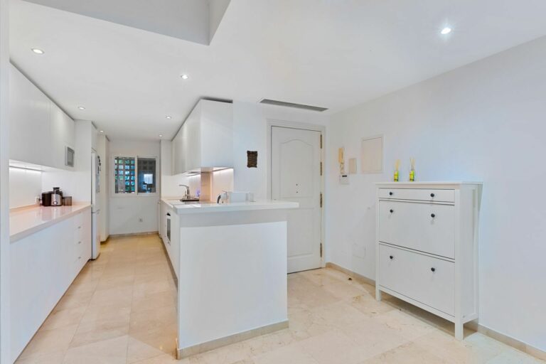 8923934e359b30c39e486f2d522c96d7 - 6