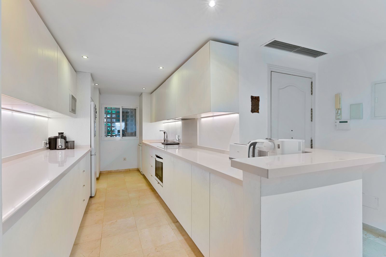 8923934e359b30c39e486f2d522c96d7 - 7