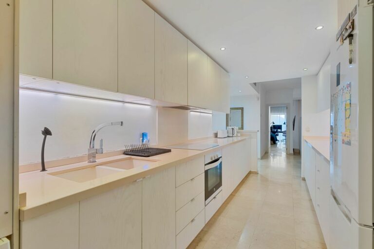 8923934e359b30c39e486f2d522c96d7 - 8