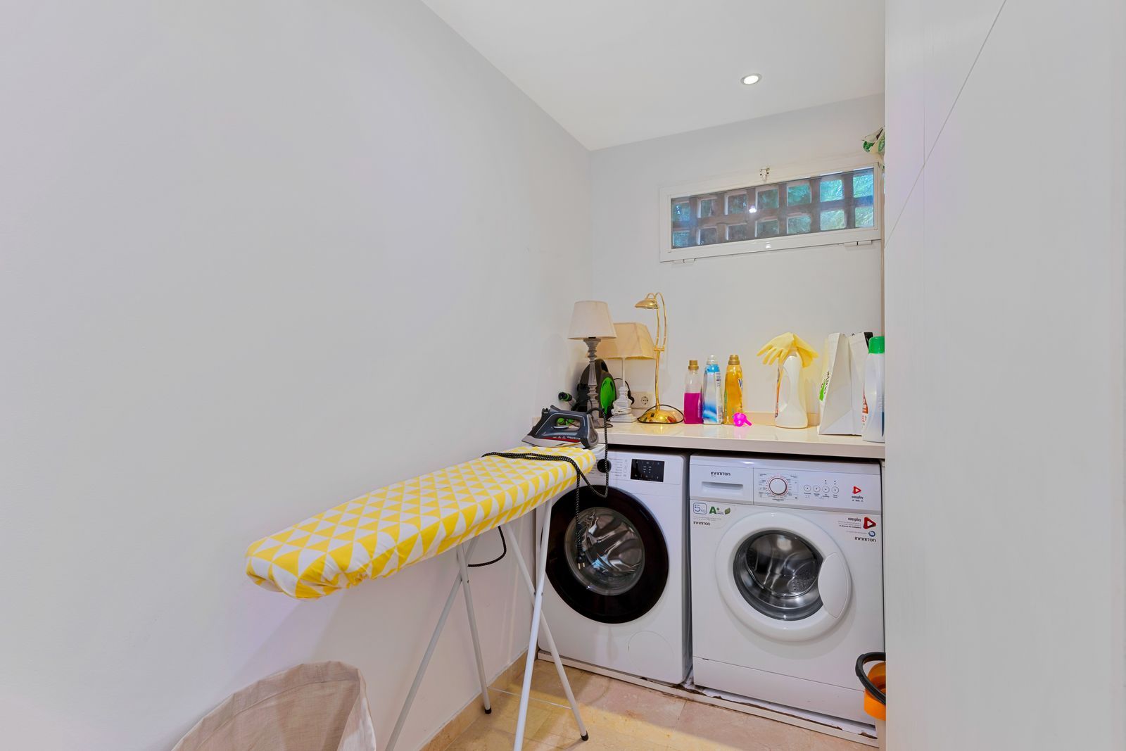 8923934e359b30c39e486f2d522c96d7 - 9