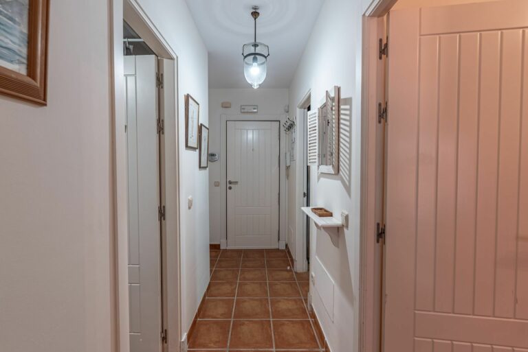 892a7ac6b57f5151d97aeb7692e56121 - 14