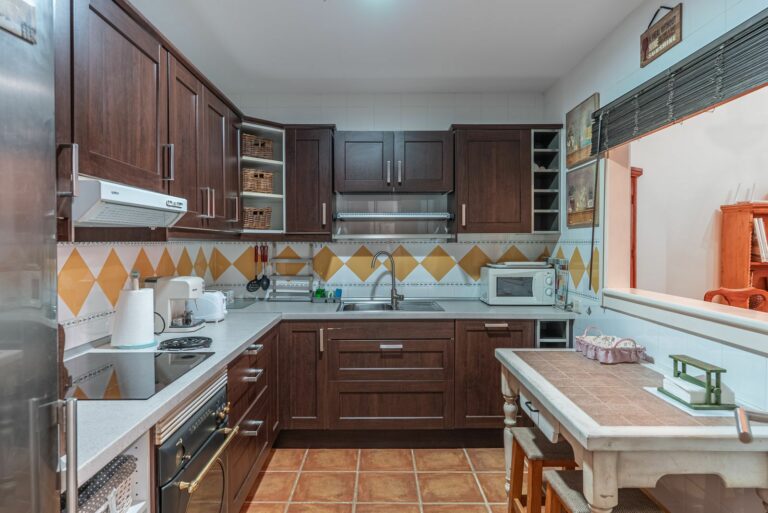 892a7ac6b57f5151d97aeb7692e56121 - 16