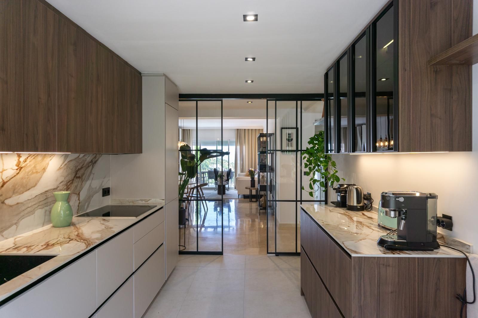 8a1e06ff2c98a3a4f3fc1a44f465a537 - 5