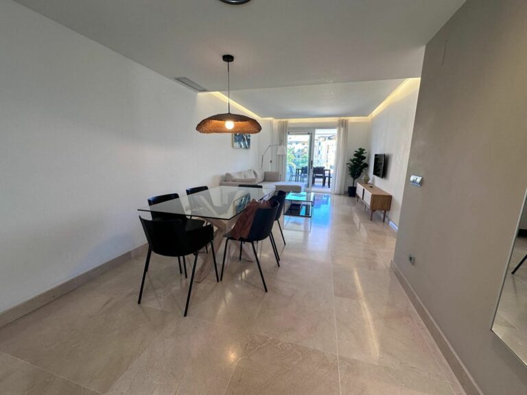 8bb841524c04e4e7b26939066f60ad87 - 15