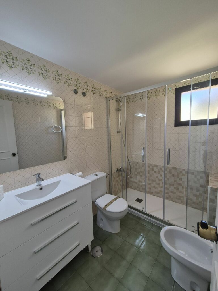 8c5771dcdc612bcd006c6df7b870be4d - 13