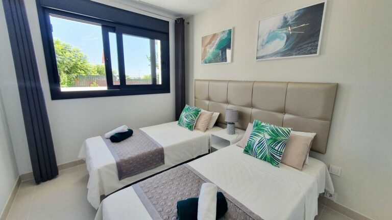 8c73d9c9fc0d43049df7d22a45bb6c9a - 8