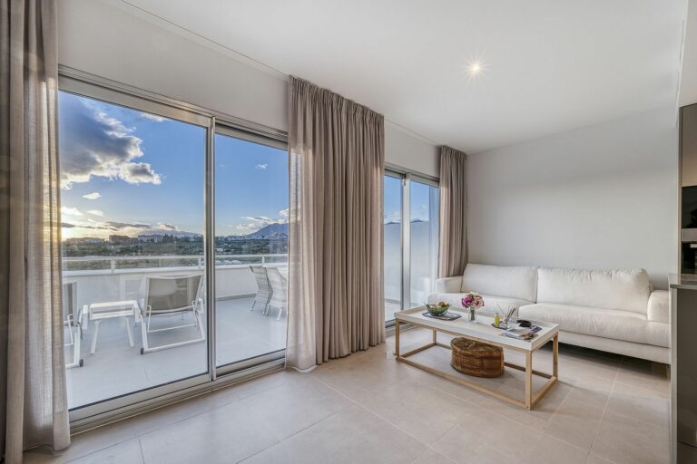 8d666e23b0c17adbdd18064eefe78dea - 13