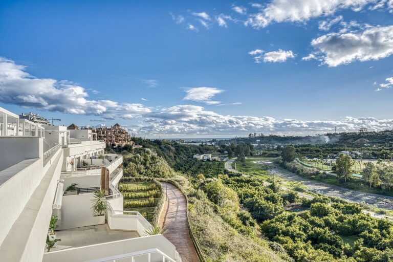 8d666e23b0c17adbdd18064eefe78dea - 4