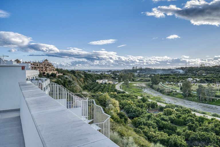 8d666e23b0c17adbdd18064eefe78dea - 5