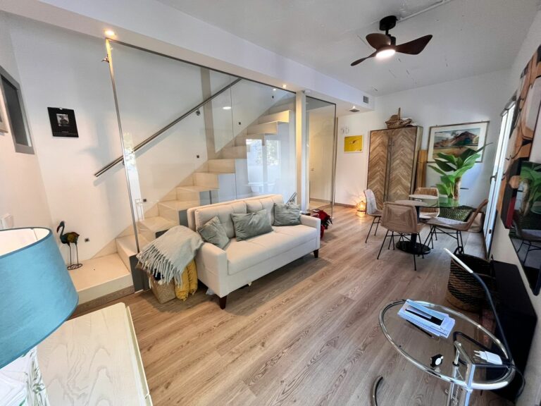 8eca47ccf820992d43b2782d6052d9ff - 16