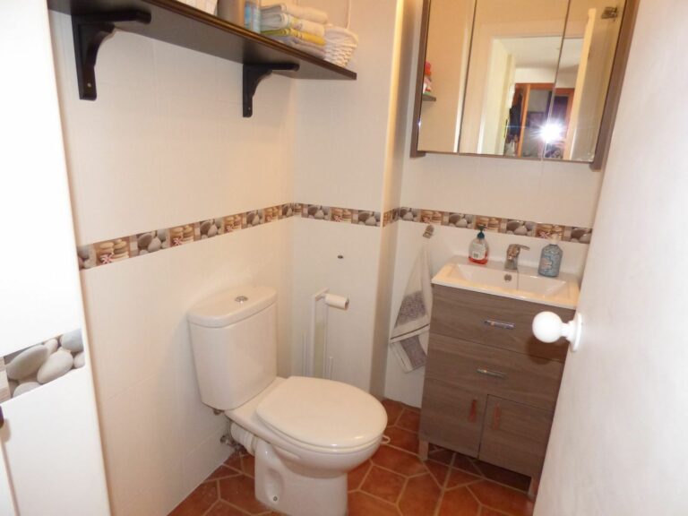 8f863d7141be964c74bb3708bef9f0c4 - 16