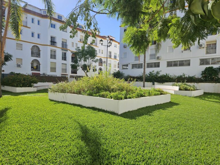 8f863d7141be964c74bb3708bef9f0c4 - 8