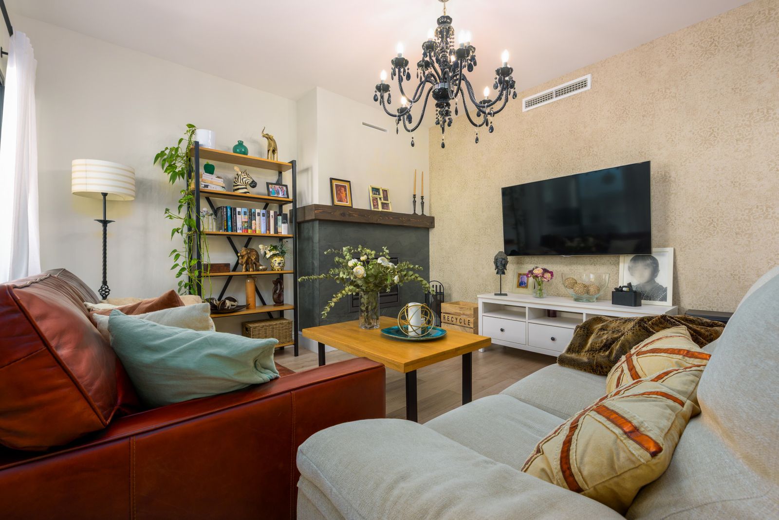 8fefb14527910ab02fe065d39eacb5b1 - 12