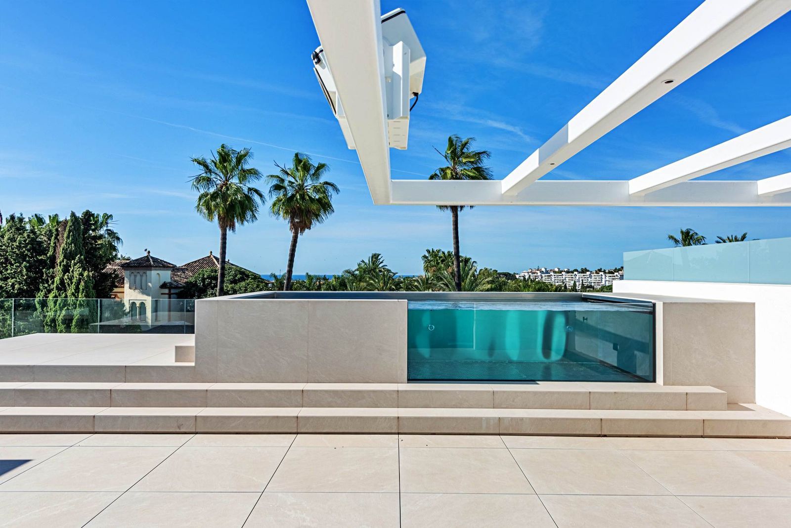 900c51a01b48aa6b863cb4dae052150d - 5