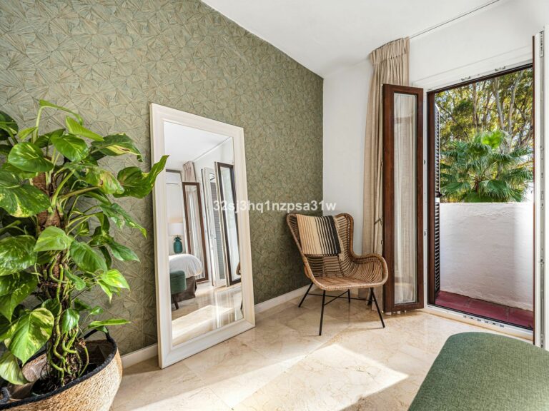 90ab8b2ce71f2674c0cbb6a31cec0ed1 - 10