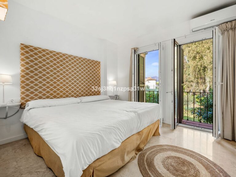 90ab8b2ce71f2674c0cbb6a31cec0ed1 - 15