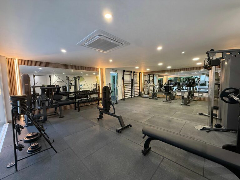 90ef065a801a4b5ba9609903c81a820d - 16