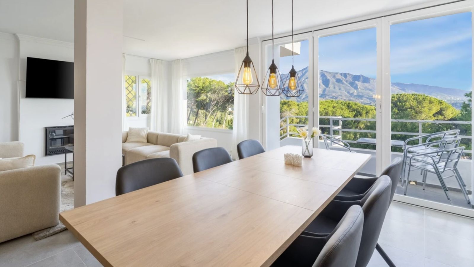 91846fb36d5b50c4e0ba570047f6bbfa - 3