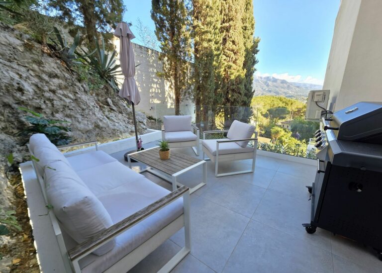 91846fb36d5b50c4e0ba570047f6bbfa - 9