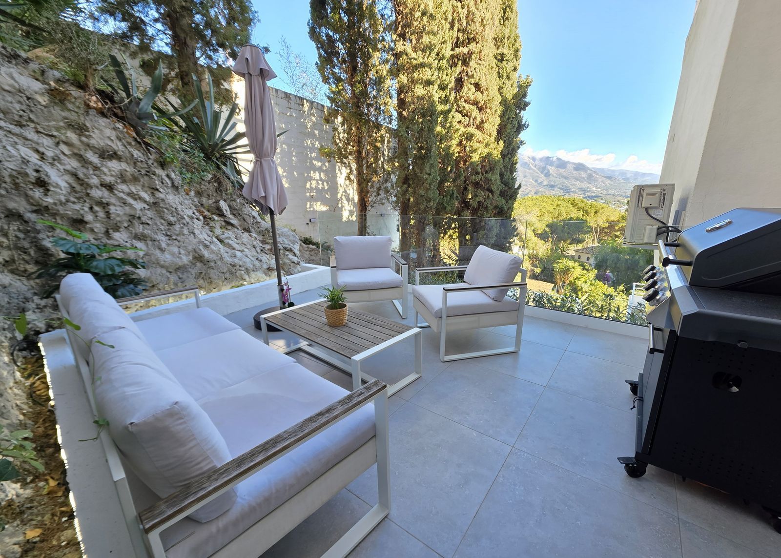 91846fb36d5b50c4e0ba570047f6bbfa - 9