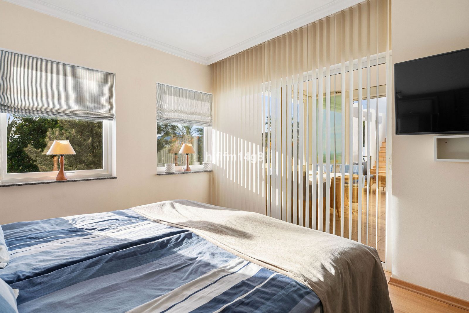 91ae06e3d6e7b311fb5f597d13be151d - 12