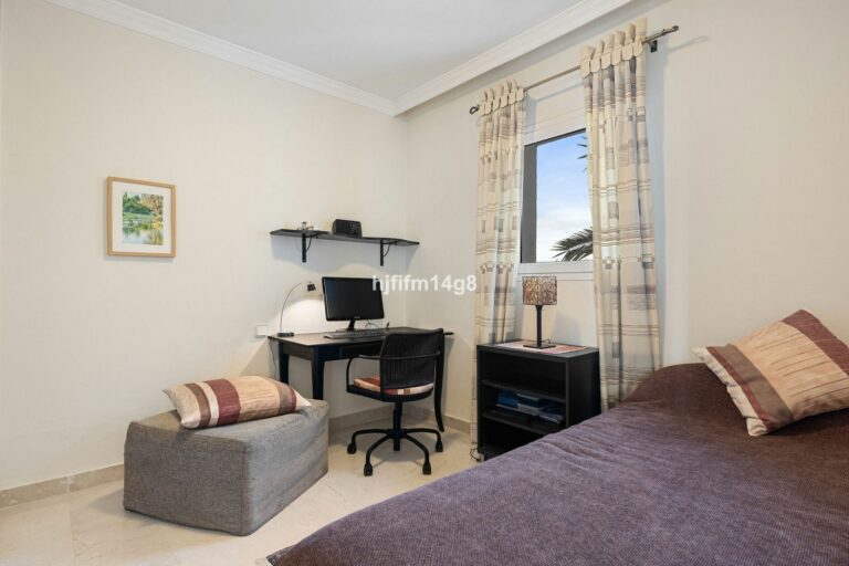 91ae06e3d6e7b311fb5f597d13be151d - 14