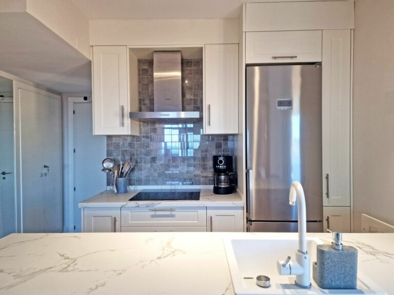 933092f40d44848fccfed9638be589e7 - 14