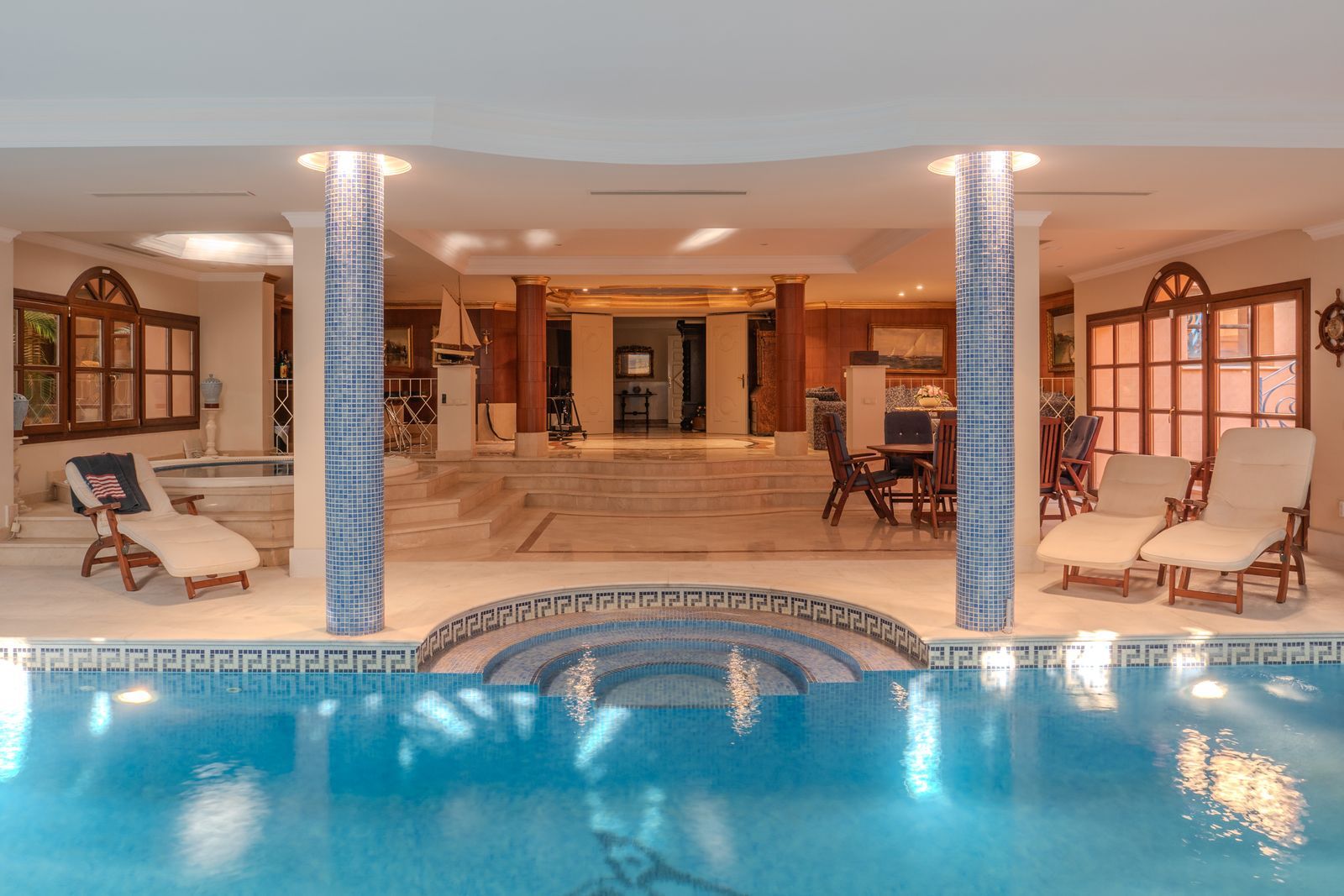 94382542f88374499409a9c50155195a - 3