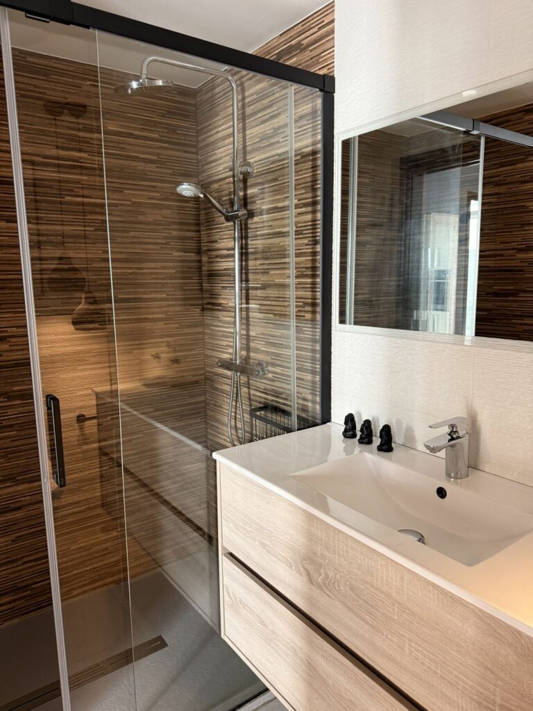 97ba627aa3ef69ac1b214a628fff51ae - 13