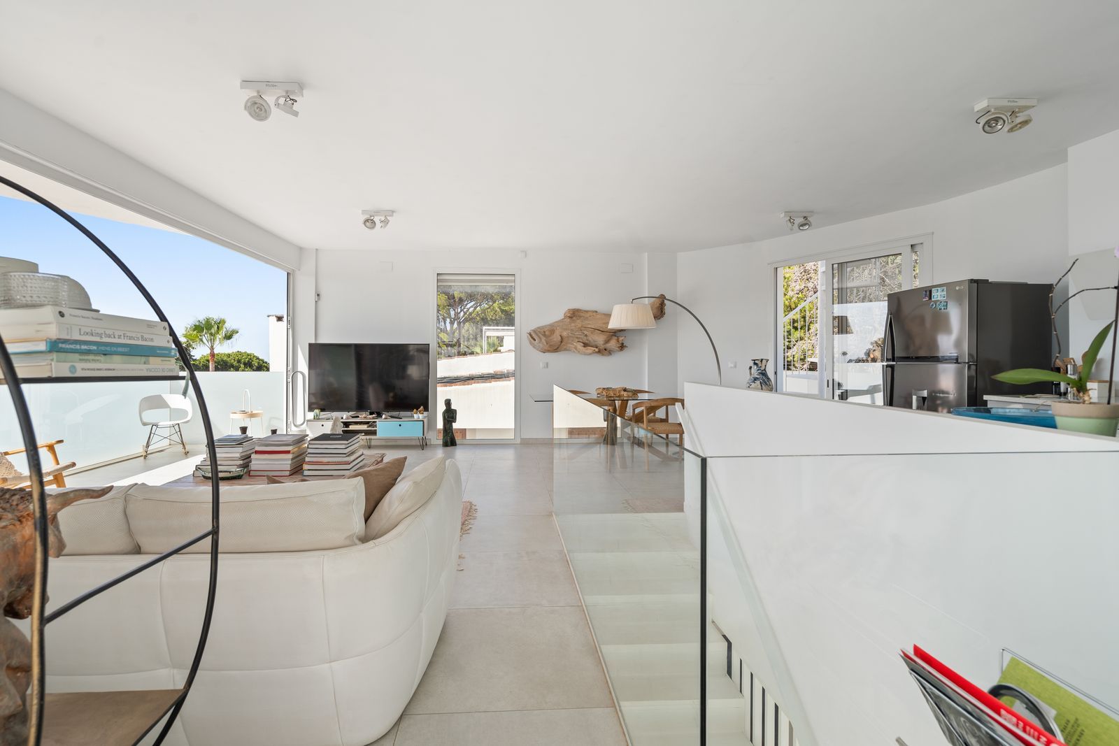 97c8a5387b14a17f010d0376e7615ea9 - 11