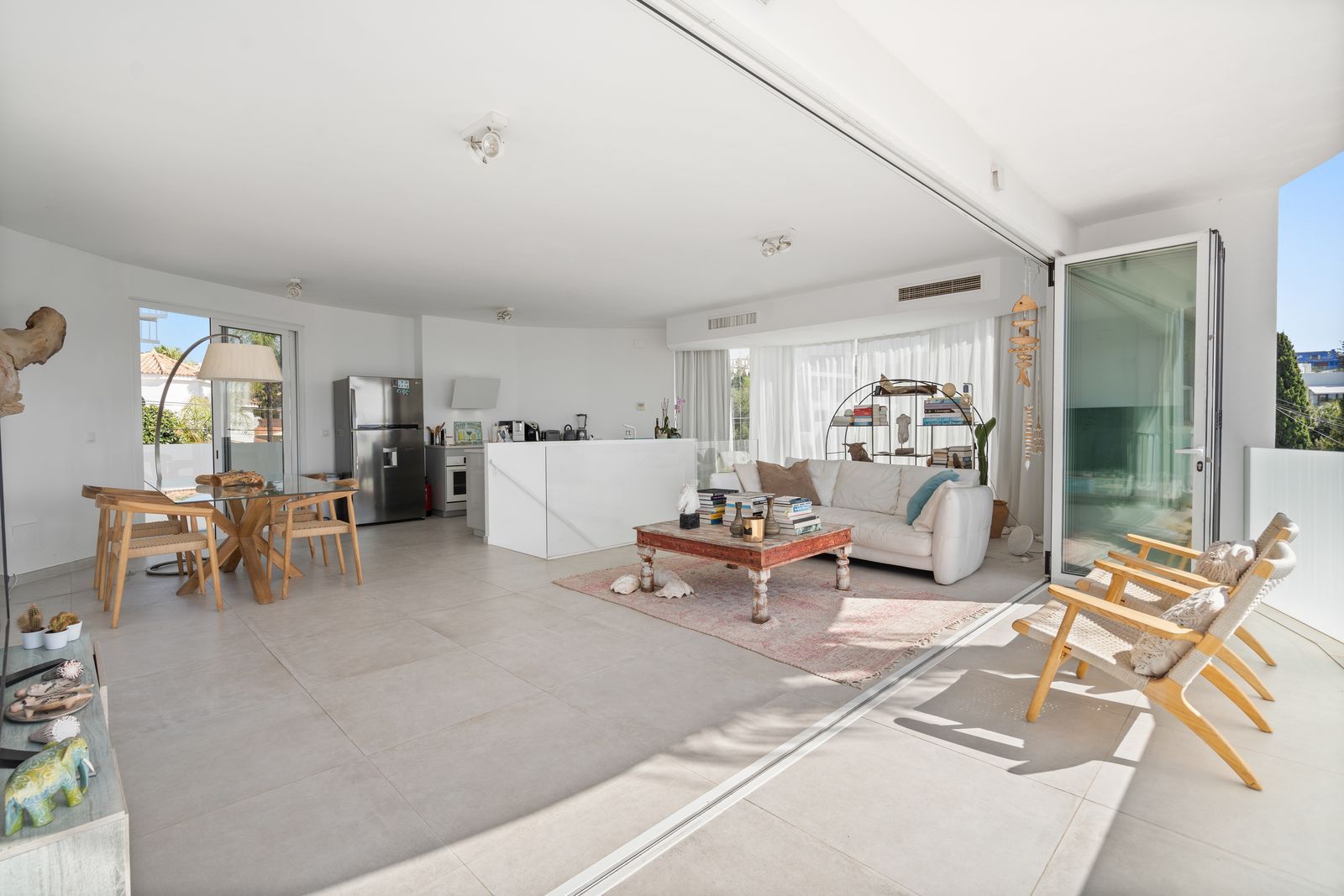 97c8a5387b14a17f010d0376e7615ea9 - 13