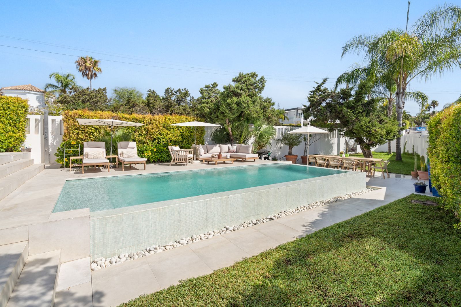 97c8a5387b14a17f010d0376e7615ea9 - 4