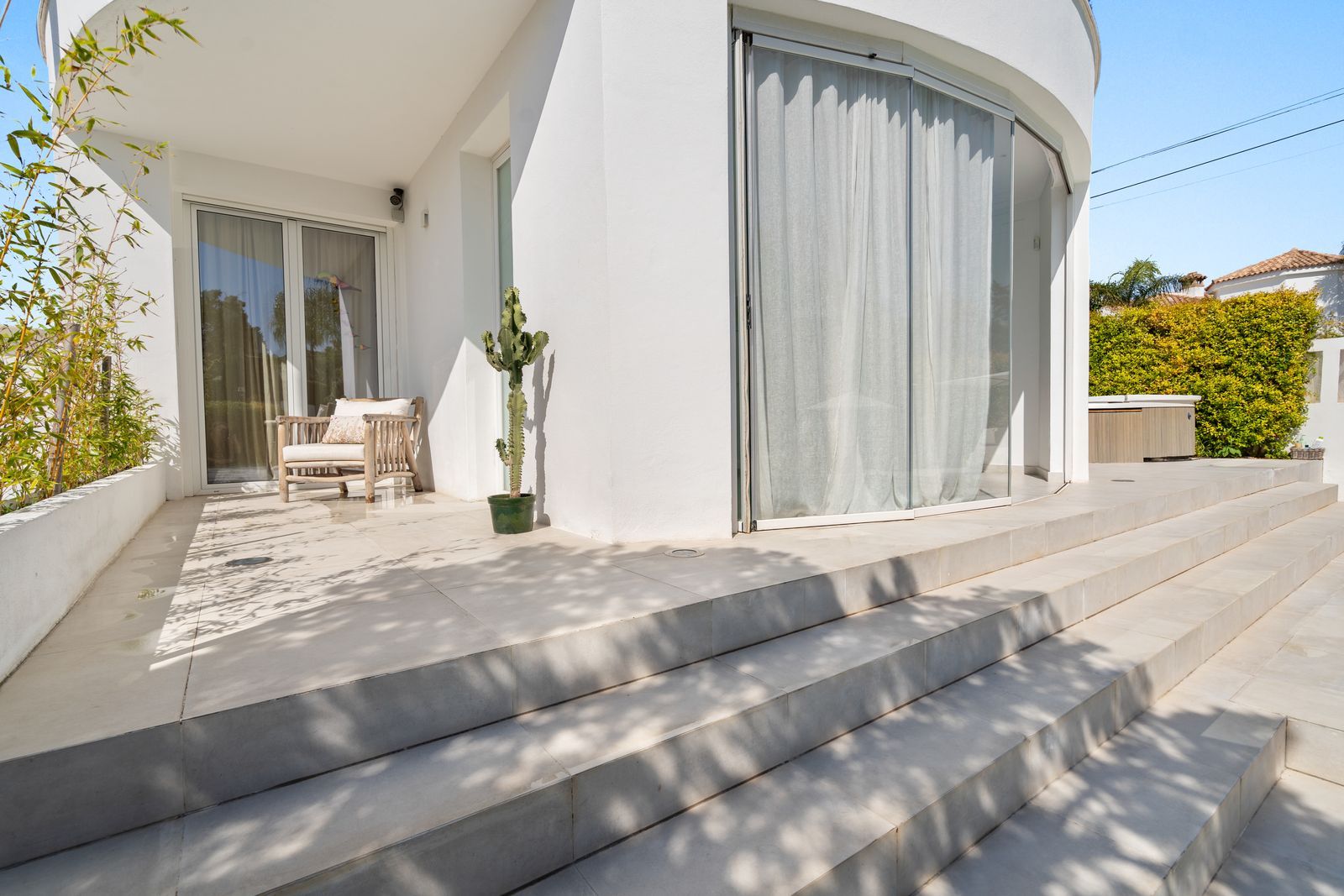 97c8a5387b14a17f010d0376e7615ea9 - 8