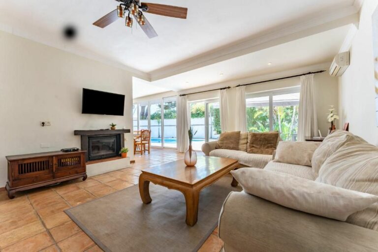 987f27d586bc3c538d82006786062993 - 10