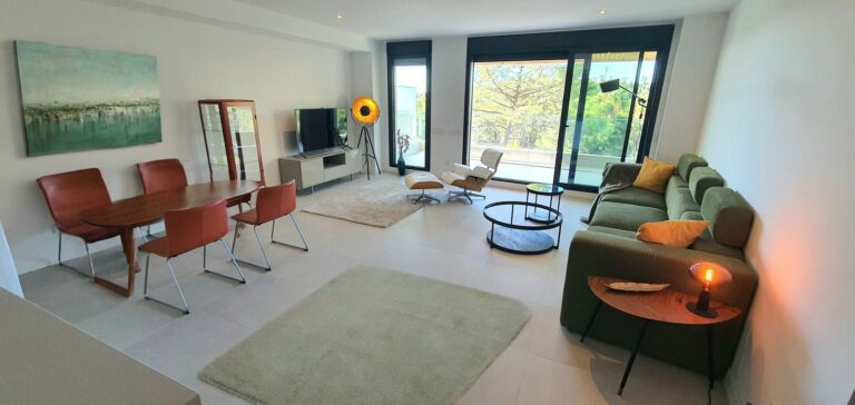 99e0892fbd961d4c2e6418a18bfa5706 - 1