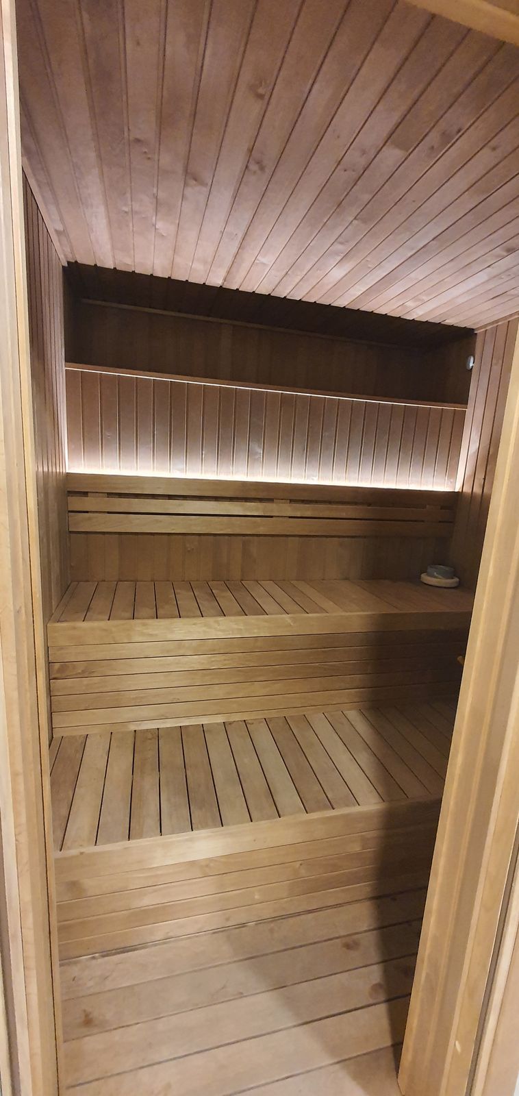 99e0892fbd961d4c2e6418a18bfa5706 - 14