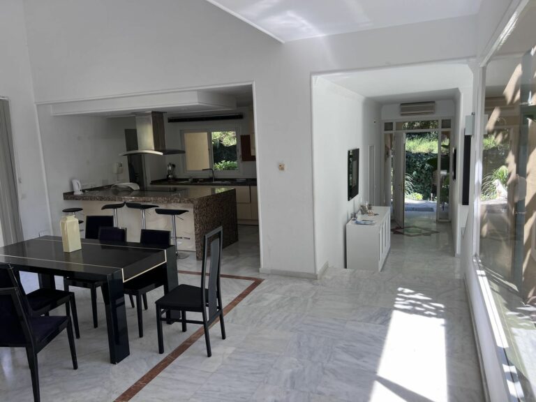 9a4e11c15e459dcc24b9b54a8f36d346 - 14