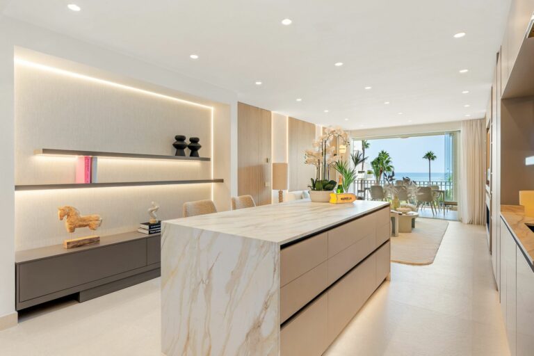 9a8c56b77a39c9bcee049a2d95406399 - 13