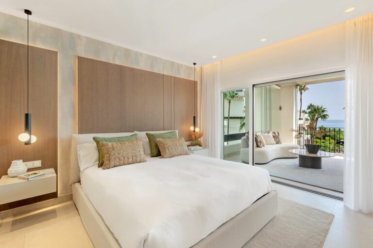 9a8c56b77a39c9bcee049a2d95406399 - 16