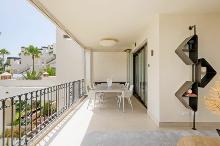 9a8c56b77a39c9bcee049a2d95406399 - 4