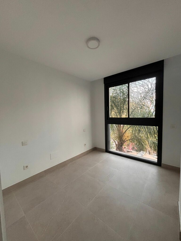 9c542869af0c2cadd034fae3700cfc5b - 16