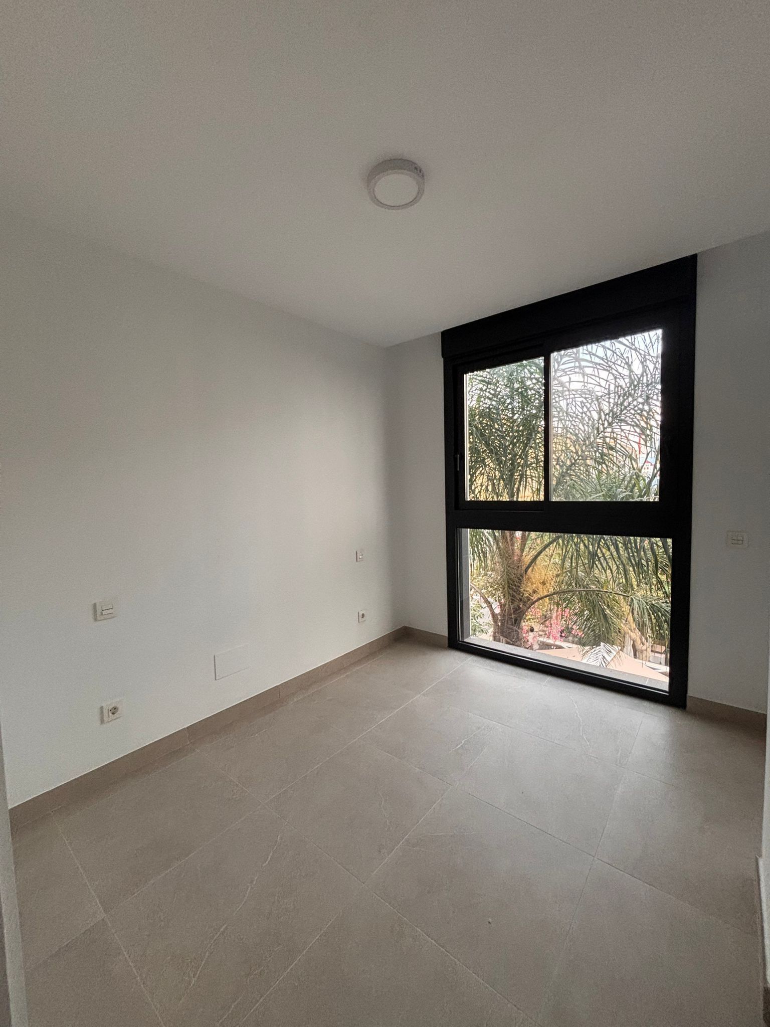 9c542869af0c2cadd034fae3700cfc5b - 16